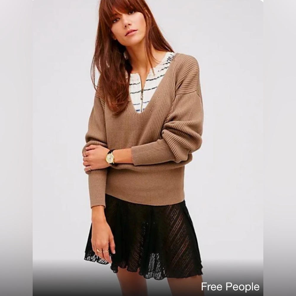 Free‎ People Allure Pull Over Deep V-Neck Ribbed Sweater Taupe Brown Size Small